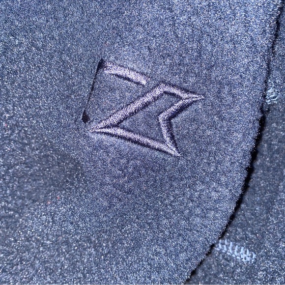 Womens New York Yankees Cutter & Buck Navy Cascade Sherpa Fleece Full-Zip Jacket - Picture 7 of 12